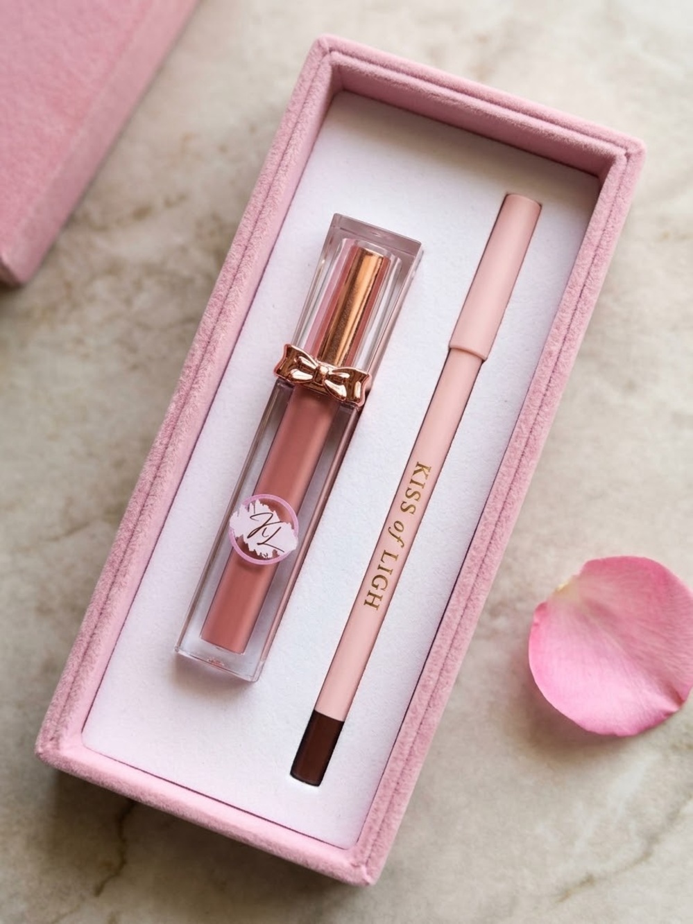 Kiss of Light Pink Lipgloss & Liner Set